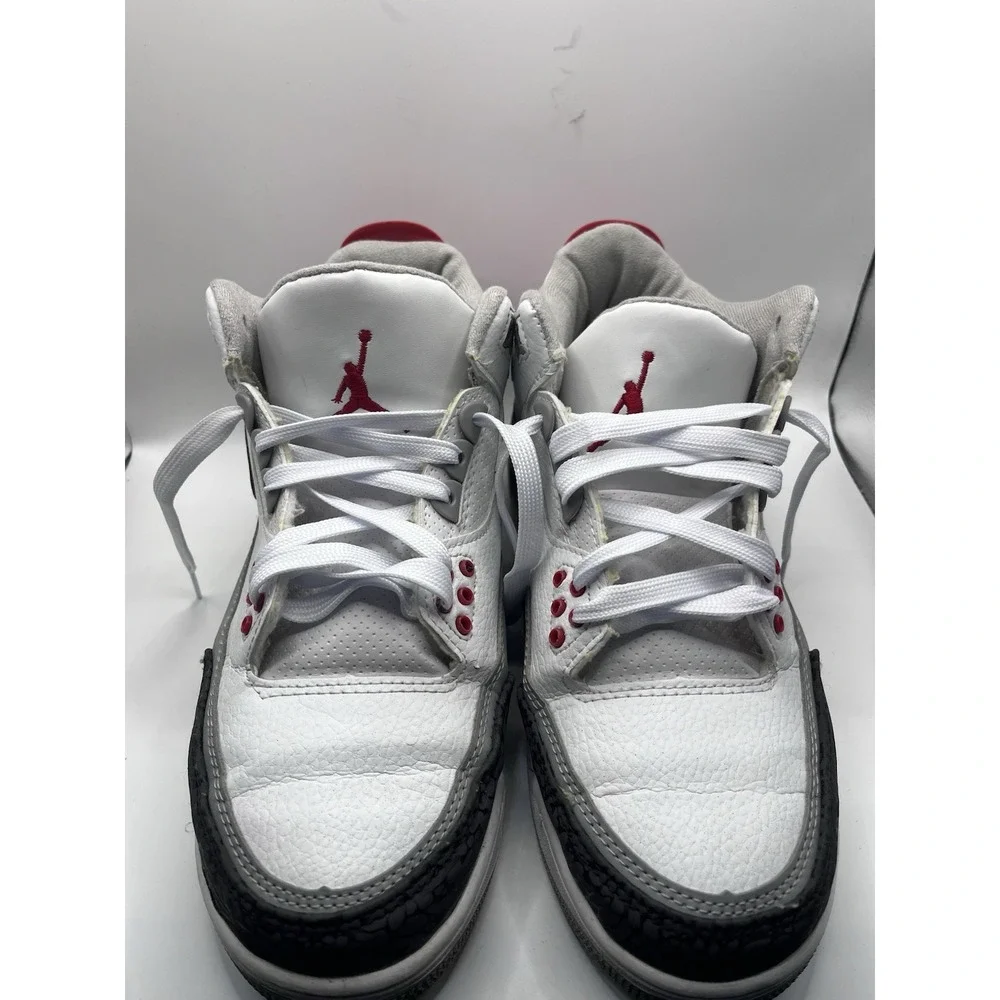 Jordan Air Jordan 3 Retro White/Black/Gray/Red Air Cushioning Sneaker 318376-101